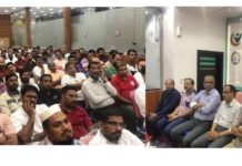 നിശ്ചലത സമൂഹത്തെ പിറകോട്ടു വലിക്കുന്ന പ്രവർത്തി.