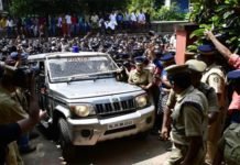 കൂടത്തായി കൊലപാതക പരമ്പരയിലെ മൂന്ന് പ്രതികളെയും ആറ് ദിവസത്തെ കസ്റ്റഡിയിൽ വിട്ടു