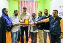 പ്രവാസജീവിതം അവസാനിപ്പിച്ചു നാട്ടിലേക്ക് മടങ്ങുന്ന ഐഡിയൽ സലീമിന് യാത്രയയപ്പ് നൽകി