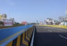 കുണ്ടന്നൂർ വൈറ്റില മേൽപ്പാലങ്ങൾ മുഖ്യമന്ത്രി ഉദ്ഘാടനം ചെയ്തു