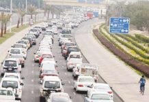 ട്രാഫിക് സുരക്ഷാ കാമ്പെയ്നിൽ പിടിച്ചത് 30,954 നിയമ ലംഘനങ്ങൾ , ഒൻപത് പ്രവാസികളെ നാടുകടത്തും