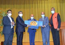 പ്രവാസ ജീവിതം അവസാനിപ്പിക്കുന്ന ആനന്ദ് കപാഡിയയ്ക്കു യാത്രയയപ്പ് നൽകി