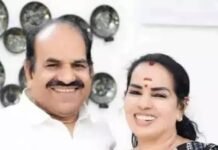 ഐഫോൺ സ്വയം വാങ്ങിയത്; തെറ്റായ മാധ്യമ വാർത്തകൾക്കെതിരെ വിനോദിനി ബാലകൃഷ്ണൻ പൊലീസിൽ പരാതി നൽകി