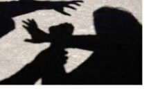 ആരോപണ പ്രത്യാരോപണങ്ങളുമായി അച്ഛനും ആൺമക്കളും