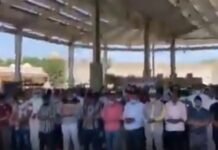 ആരോഗ്യ സുരക്ഷാ മാനദണ്ഡങ്ങള് പാലിക്കാതെ ഫ്രൈഡേ മാർക്കറ്റിൽ വെള്ളിയാഴ്ച പ്രാർത്ഥന