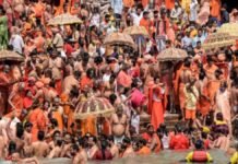 കോവിഡ് വ്യാപനം; കുംഭമേളയില് നിന്ന് മടങ്ങാനൊരുങ്ങി രണ്ട് സന്യാസി വിഭാഗങ്ങള്