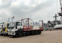 കുവൈത്തിൽ നിന്ന് ഓക്സിജൻ ടാങ്കറക്കമുള്ള മെഡിക്കൽ സാമഗ്രികൾ മംഗളൂരു തുറമുഖത്ത് എത്തി