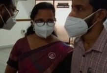 ടി.പി ചന്ദ്രശേഖരന്റെ ചിത്രമുള്ള ബാഡ്ജ് ധരിച്ച് കെ.കെ രമ നിയമസഭയിൽ