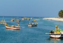 ലക്ഷദ്വീപിൽ മത്സ്യ ബന്ധന ബോട്ടുകളിൽ സർക്കാർ ഉദ്യോഗസ്ഥൻ വേണമെന്ന ഉത്തരവ് പിൻവലിച്ചു