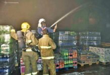 സുലൈബിയയിൽ സംഭരണശാലയിൽ വൻ തീപിടുത്തം;  3 പേർക്ക് പരിക്കേറ്റു