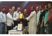 നാല് പതിറ്റാണ്ടുകാലത്തെ പ്രവാസ ജീവിതം അവസാനിപ്പിച്ചു പോകുന്ന എം അബ്ദുൽ മജീദിന് യാത്ര അയപ്പ് നൽകി