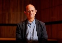 ബുക്കര് സമ്മാനം ദക്ഷിണാഫ്രിക്കന് എഴുത്തുകാരന് ഡാമണ് ഗാല്ഗട്ട് സ്വന്തമാക്കി