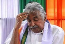 ഉമ്മൻ ചാണ്ടി ഡൽഹിയിൽ; പുനഃസംഘടനയിലെ അതൃപ്തി സോണിയ ഗാന്ധിയെ അറിയിക്കും