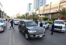 കുവൈത്ത് പോലീസിന് ക്യാമറ സഹിതമുള്ള യൂണിഫോം