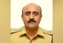 എൽഎൽബി പരീക്ഷയ്ക്കിടെ കോപ്പിയടി, സിഐക്ക് സസ്പെൻഷൻ