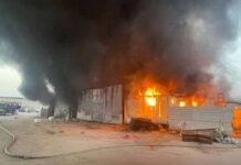 അബ്ദാലി കാർഷിക മേഖലയിൽ രണ്ട് ഗോഡൗണുകളിൽ തീപിടുത്തം