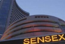 ആർബിഐ റിപ്പോ നിരക്ക് വർധിപ്പിച്ചതിനു പിന്നാലെ ഇന്ത്യൻ ഓഹരി വിപണി കുത്തനെ ഇടിഞ്ഞു