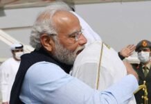 യുഎഇയിലെത്തിയ ഇന്ത്യൻ പ്രധാനമന്ത്രി നരേന്ദ്ര മോദിയെ ഷെയ്ഖ് മുഹമ്മദ് ബിൻ സായിദ് സ്വീകരിച്ചു