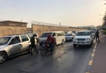 ഖൈത്താനിൽ വാഹന പരിശോധന, നിരവധി നിയമ ലംഘകർ പിടിയിൽ