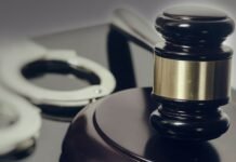 വ്യാജരേഖ കേസിൽ പ്രവാസി ഡോക്ടർക്ക് തടവും നാടുകടത്തലും