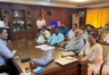 ഗോവയിൽ മുൻ മുഖ്യമന്ത്രിയടക്കം അടക്കം 8 എംഎൽഎമാർ ബിജെപിയിലേക്ക്