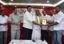 അഡ്വ. ജോർജ് തോമസിന് ഒഐസിസി കുവൈറ്റ് ആലപ്പുഴ ജില്ലാ കമ്മിറ്റി സ്വീകരണം നൽകി.