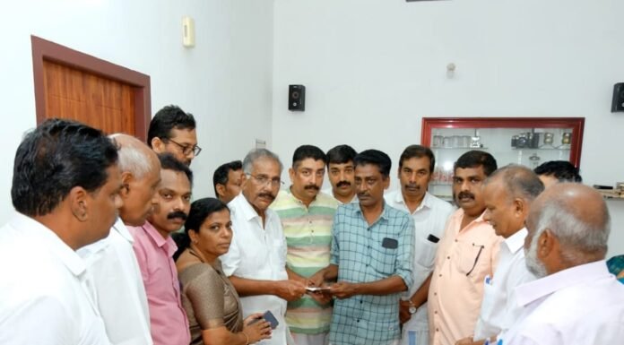 കോഴിക്കോട് ജില്ലാ അസോസിയേഷൻ കുവൈറ്റ് ,കുടുംബ ക്ഷേമ സഹായം വിതരണം ചെയ്തു.