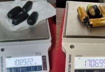 കുവൈറ്റ് യാത്രക്കാരിൽ നിന്ന് 1.5 കോടി രൂപ വിലമതിക്കുന്ന സ്വർണം പിടികൂടി