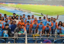 മഞ്ഞപ്പടയുടെ നേതൃത്വത്തിൽ ആവേശകരമായി ഇന്ത്യൻ കാണികൾ