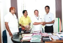 കോഴിക്കോട് മെഡിക്കൽ കോളേജ് സൂപ്രണ്ട് Dr.ശ്രീജയനെ മെഹബൂബെ മില്ലത്ത് ചാരിറ്റബിൾ ട്രസ്റ്റ്(MMCT)അനുമോദിച്ചു