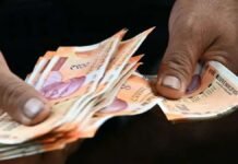 സംസ്ഥാനത്ത് ക്ഷേമ പെൻഷന്റെ 2 ഗഡുക്കൾ കൂടി ചൊവ്വാഴ്ച മുതൽ വിതരണം ചെയ്യും