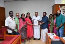 വയനാടിനൊരു ഡോളർ കാമ്പയിൻ: മലയാളം മിഷൻ കുവൈറ്റ് ചാപ്റ്റർ 3,17,000 രൂപ കൈമാറി