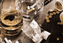 മയക്കുമരുന്ന് കൈവശം വെച്ചതിന് രണ്ട് സൈനിക ഉദ്യോഗസ്ഥർ അറസ്റ്റിൽ