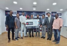 മെട്രോ മെഡിക്കൽ ഗ്രൂപ്പ് ഫാമിലി ക്ലബ് പ്രിവിലേജ് കാർഡ് കൈമാറി