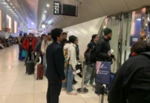 അടിയന്തര ലാൻഡിംഗ്: കുവൈത്ത് വിമാനത്താവളത്തിൽ ഇന്ത്യക്കാർ കുടുങ്ങിയത് 13 മണിക്കൂറിലധികം