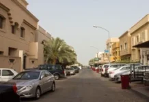 റോഡ് അറ്റകുറ്റപ്പണി നടക്കുന്നതിനാൽ ഇരുവശങ്ങളിലും പാർക്ക് ചെയ്തിരിക്കുന്ന വാഹനങ്ങൾ നീക്കാൻ നിർദേശം