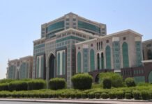 അടിയന്തര സാഹചര്യങ്ങളിൽ പള്ളി അധികൃതരുമായി ബന്ധപ്പെടാൻ വാട്ട്സ്ആപ്പ് നമ്പറുകൾ