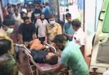 വടകരയിൽ അയൽവാസിയുടെ കുത്തേറ്റ് 3 പേർക്ക് പരിക്ക്; ഒരാൾ ഗുരുതരം