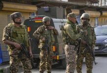 ഓപ്പറേഷൻ സിന്ദൂർ: പാക് ഭീകര കേന്ദ്രങ്ങളെ തകർത്ത് ഇന്ത്യ; യുപിയിൽ റെഡ് അലേർട്ട്