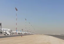 കുവൈറ്റിലെ പൊടിക്കാറ്റ് കാരണം ഇന്ത്യയിൽ നിന്നടക്കമുള്ള മൂന്ന് വിമാനങ്ങൾ ദമ്മാമിലേക്ക് വഴിതിരിച്ചുവിട്ടു