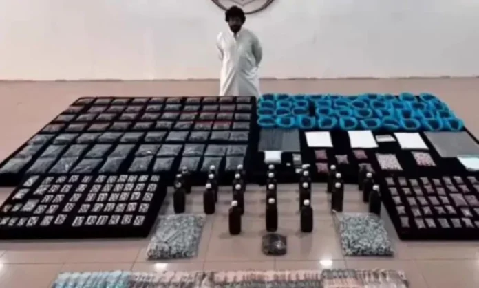 illegal-resident-arrested-with-115000-lyrica-capsules-Kuwait-2025-05-13-09-25-11