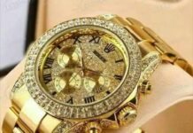 കുവൈറ്റ് പൗരനിൽ നിന്ന് ആഡംബര വാച്ച് മോഷ്ടിച്ച സ്ത്രീ സിസിടിവിയിൽ കുടുങ്ങി