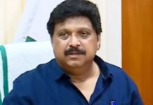 യാത്രക്കാരനായി ഫോൺ ചെയ്ത് മന്ത്രി; കൺട്രോൾ റൂം ഉദ്യോക്താക്കൾക്ക് സ്ഥലമാറ്റം