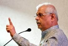 സ്കൂളുകളിലെ ‘പാദപൂജ’യെ ന്യായീകരിച്ച് ഗവര്ണര്