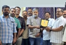 അനീഷ് ആനന്ദിന് യാത്രയയപ്പ് നൽകി