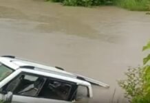 ഉത്തർപ്രദേശിൽ നിയന്ത്രണം നഷ്ടപ്പെട്ട കാർ കനാലിലേക്ക് മറിഞ്ഞു; 11 പേർക്ക് ദാരുണാന്ത്യം