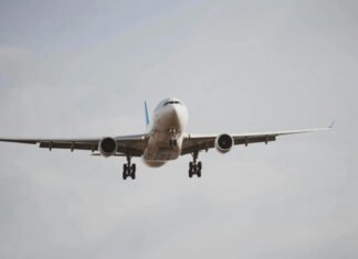 കുവൈറ്റ് വ്യോമതിർത്തി അടച്ചു