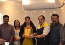 ആലപ്പുഴ ജില്ലാ പ്രവാസി അസോസിയേഷൻ കുവൈറ്റ് (AJPAK) സുനിത രവിക്ക് യാത്രയയപ്പ് നൽകി