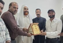 കുവൈറ്റ് അജ്വ കമ്മിറ്റി ജനാബ് അഷ്റഫ് പന്താവൂരിനെ ആദരിച്ചു