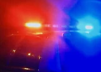 യുവാവിനെ കത്തിമുനയിൽ നിർത്തി ഭീഷണിപ്പെടുത്തി കവർച്ച